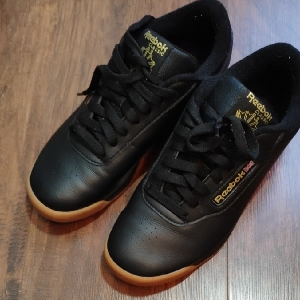 Reebok Women's Black and Gold Sneakers